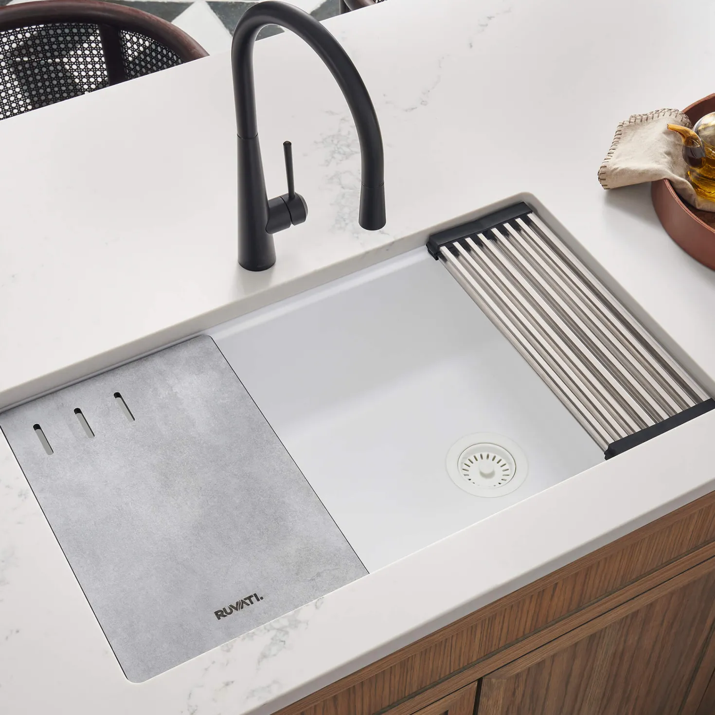 Ruvati 33" White Composite Undermount Workstation Sink