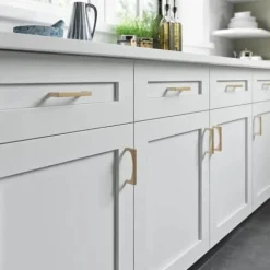 Top Knobs Riverside Pull in Honey Bronze