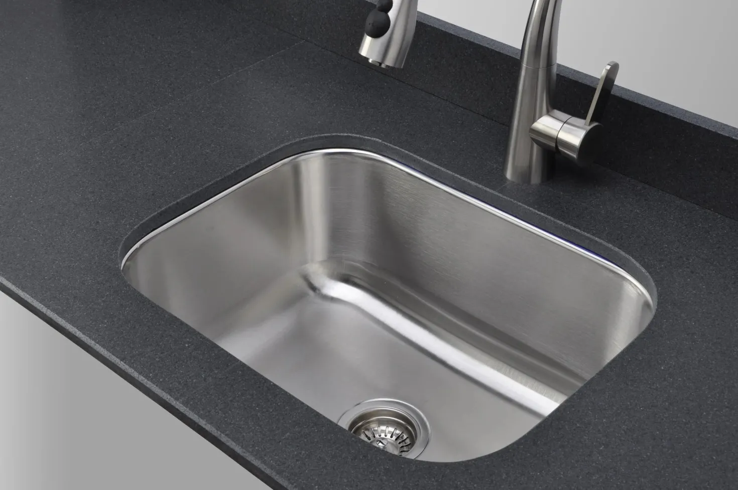 Wells Sinkware 23" 18-Gauge Undermount Single Bowl Stainless Steel Kitchen Sink