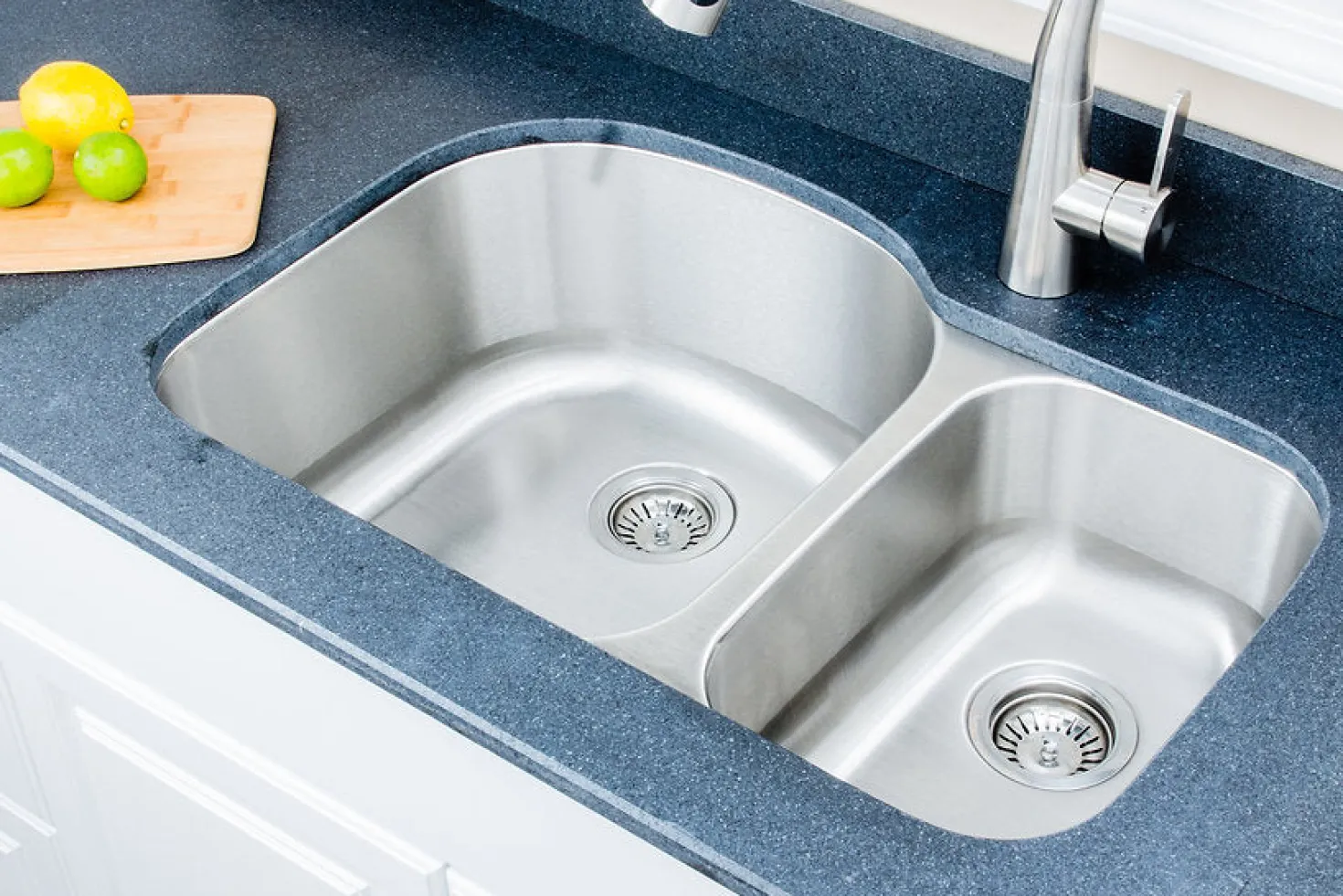 Wells Sinkware 32" Undermount Double Bowl 16 Gauge Stainless Kitchen Sink with Grids & Drains